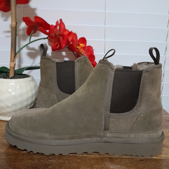 SOLD🔶️🔶️🔶️Men's UGG boots size 9 Neumel Chelsea boots gray - Picture 10 of 10